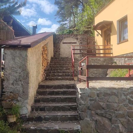 Ubytovani Pod Hradem Dobronice 111 Luaran gambar